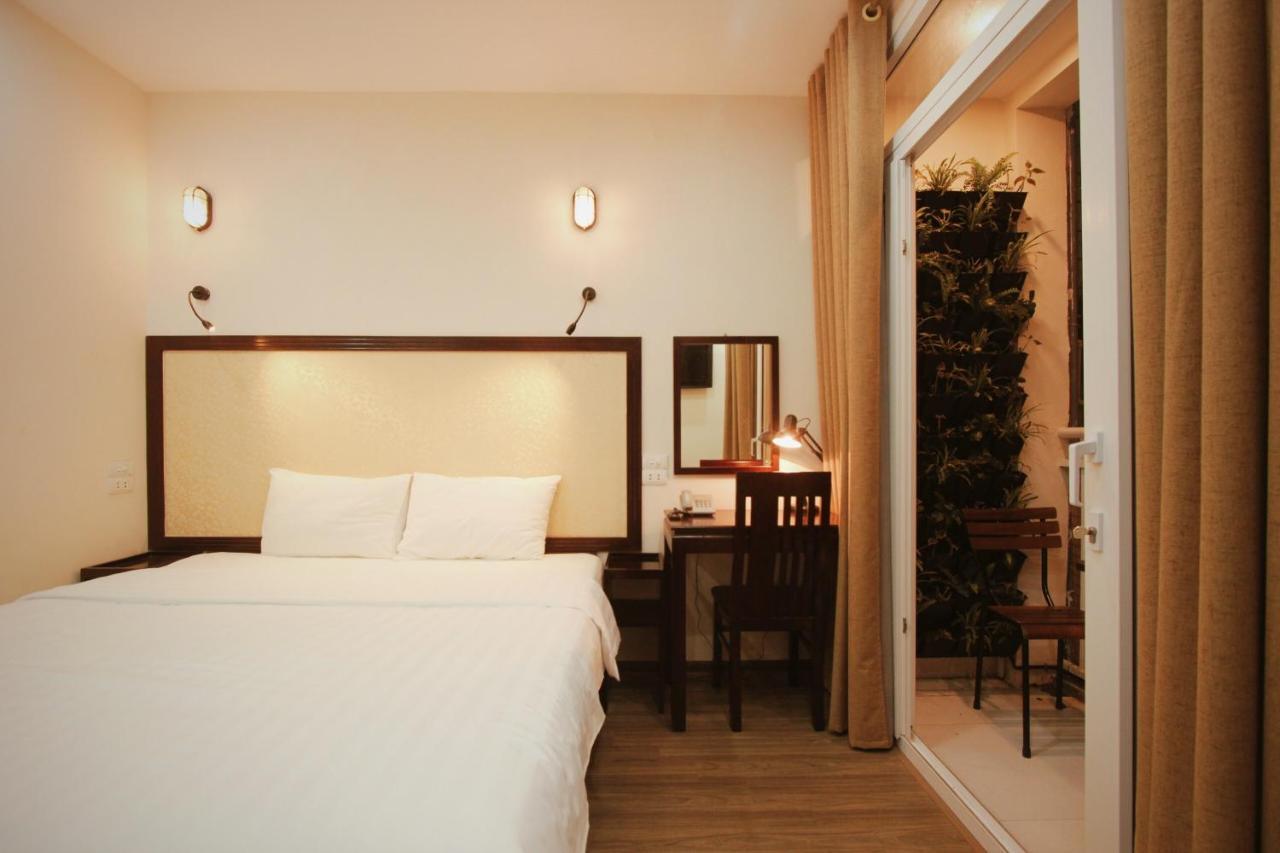 Ellogia Rusta Hotel - Managed By Hostesk Hanoi Exterior photo